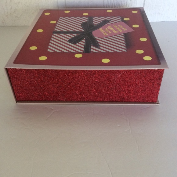 BATH AND BODY WORKS GIFT BOX - Picture 4 of 7